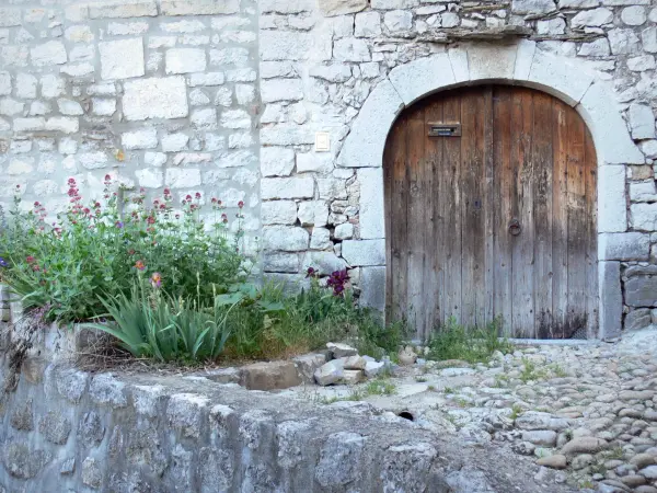 Balazuc - Führer für Tourismus, Urlaub & Wochenende in der Ardèche