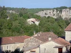 Balazuc - Town houses surrounded by greenery in the Ardèche valley