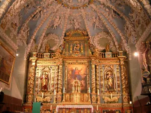 Barokke kerk van Valloire - Binnen in de kerk van Onze-Lieve-Vrouw van de Assumptie altaarstuk van het hoogaltaar