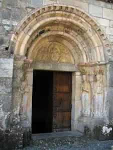 Basilica di Saint-Just de Valcabrère - Portale della basilica romanica