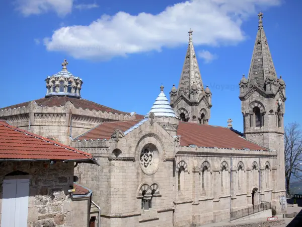 Basilika von Lalouvesc - Führer für Tourismus, Urlaub & Wochenende in der Ardèche