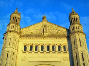 Basilika von Lisieux - Basilika Sainte-Thérèse