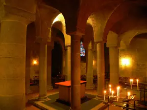 Basilika von Orcival - Krypta der romanischen Basilika Notre-Dame