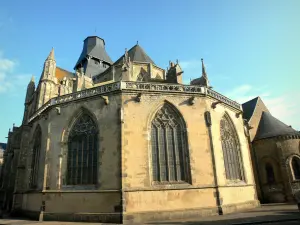 Basilique d'Évron - Basilique Notre-Dame-de-l'Épine