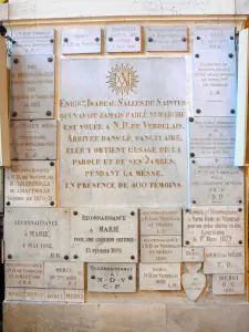 Basilique de Verdelais - Intérieur de la basilique Notre-Dame de Verdelais : ex-voto