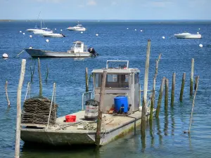 Bassin d'Arcachon - Bateau d'ostréiculteur