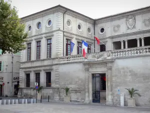 Beaucaire - Facade of the town hall and Georges Clemenceau square