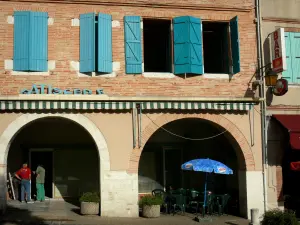 Beaumont-de-Lomagne - Maison à arcades de la bastide royale