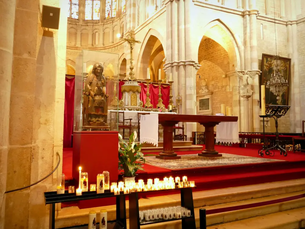 Beaune - Intérieur de la basilique collégiale Notre-Dame : chœur