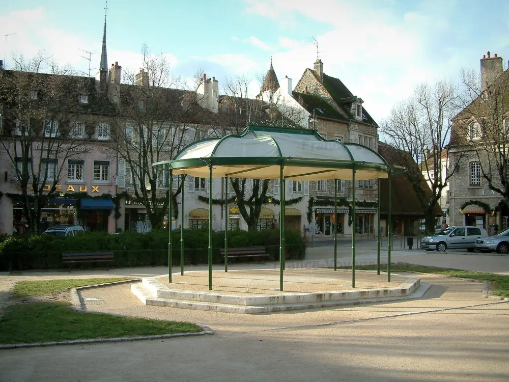 Beaune - Kiosque à musique place Carnot