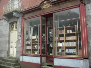 Bécherel - Città di carta: vetrina di una libreria