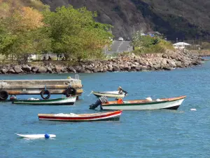 Bellefontaine - Boats floating on the sea fishermen