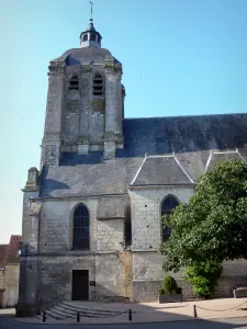 Bellême - Chiesa di San Salvatore in stile classico