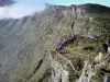 Belvédère du Maïdo - Reunion National Park: uitzicht op het prieel met uitzicht op de Maïdo Mafate