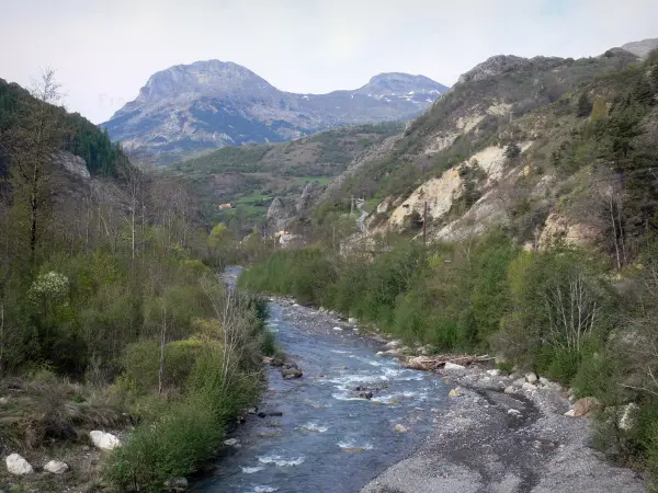 Bès valley - Bès river, trees on the edge of the water and mountains