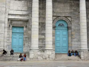 Besançon - Iglesia de San Pedro y sus columnas