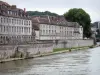 Besançon - Façades donnant sur la rivière Doubs