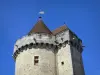 Blandy - Bergfried der mittelalterlichen Burg