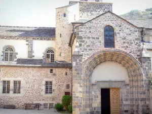 Blesle - Portal of the Romanesque church of Saint-Pierre