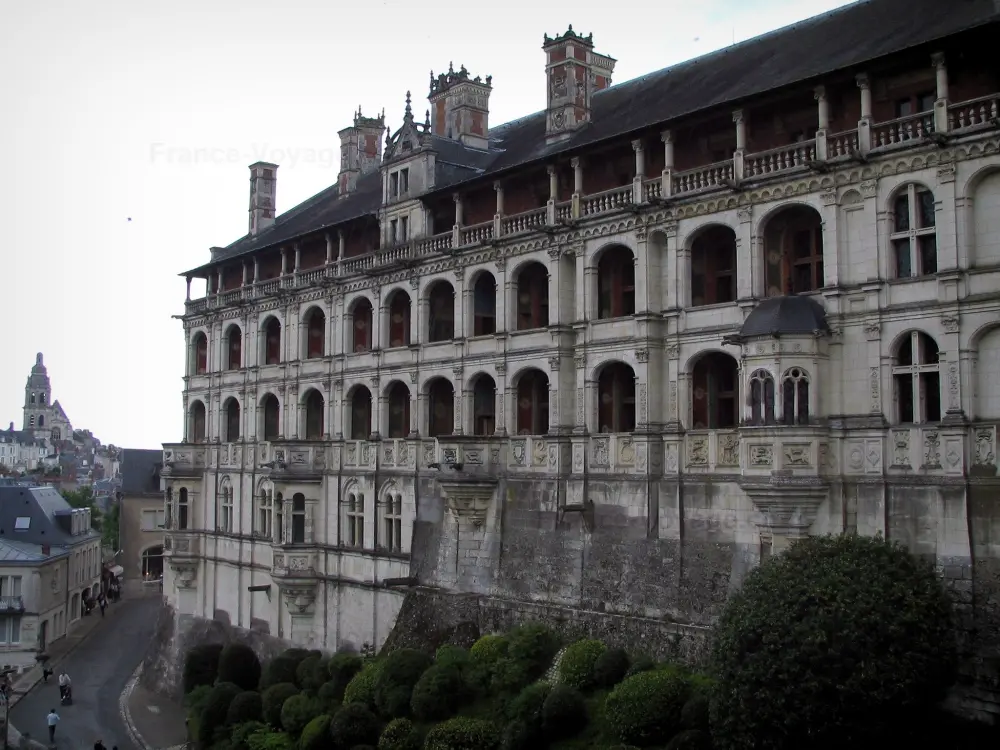 Blois - Château (façade des Loges)