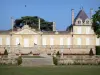 Bordeaux Weinanbaugebiet - Schloss Beychevelle und sein Garten, Weingut in Saint-Julien-Beychevelle, im Medoc
