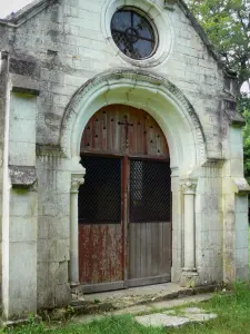 Bosque de Châteauroux - Portal de la catedral de Notre-Dame-du-Chêne