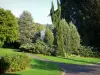 La Bourboule - Spa: Parco Fenestre: viale di prati e alberi