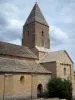 Brancion - Romanische Kirche Saint-Pierre und ihr Kirchturm