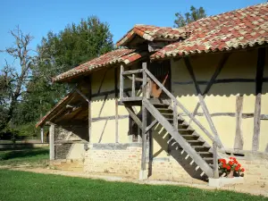 Bresse savoyarde - Bresse boerderij (Grange van de nagel) in Saint-Cyr-sur-Menthon