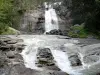 Bridge of Spain - Bridge of Spain (Pont d'Espagne) Nature site: cascades (waterfalls) in the Pyrenees National Park; in the town of Cauterets