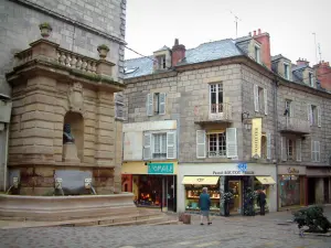 Brive-la-Gaillarde - Bourzat fontein, winkels en gevels van de oude stad