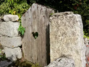 Bruniquel - Cancello di legno
