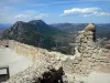 Burg von Quéribus - Rundblick von der hochliegenden Stätte der Katharer Burg aus; in den Corbières