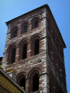 Cahors - Campanile della Chiesa di San Bartolomeo, in Quercy