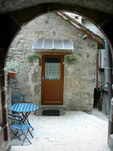 La Canourgue - Front door of a house in the village