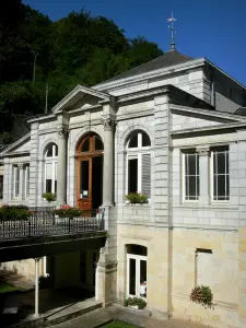 Capvern-les-Bains - Kurort: Kurhaus Fassade (Thermalbad)