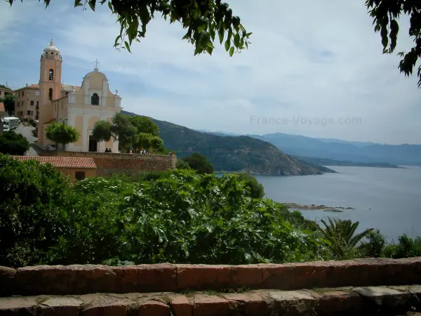 Cargèse - Guida turismo, vacanze e weekend nella Corsica del Sud