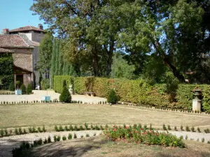 Cas castle - Garden of the castle