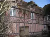 Casa solariega de Coupesarte - Los restos de entramado de madera, en el Pays d'Auge