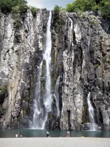 Cascade Niagara - Chute d'eau et son bassin propice à la baignade