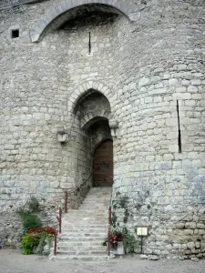 Castello di Billy - Gateway al castello medievale (fortezza)