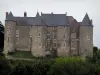 Castello di Luynes - Fortezza con torri