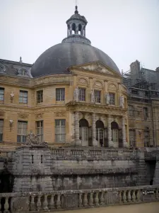 Castello di Vaux-le-Vicomte - Castello rotonda sormontata da una cupola