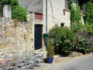 Castelmoron-d'Albret - Casa di facciata villaggio fiorito