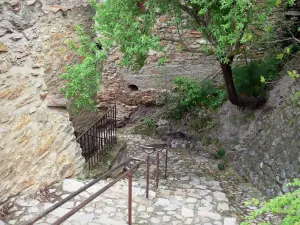 Castelnou - Lastricata scala vicolo