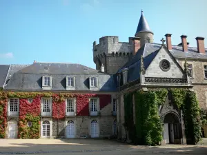 Castillo de Busset - Castillo de la capilla