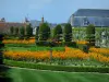 Castillo y jardines de Villandry - Hierbas aromáticas, flores y arbustos en el jardín de la simple