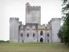 Castillo de Roquetaillade - Vea el nuevo castillo con sus torres y mazmorras