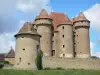 Castillo de Sarzay - Fortaleza medieval y una capilla fortificada