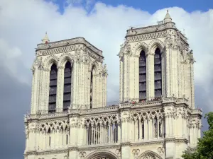 Catedral Notre-Dame de Paris - Recorridos por la catedral gótica